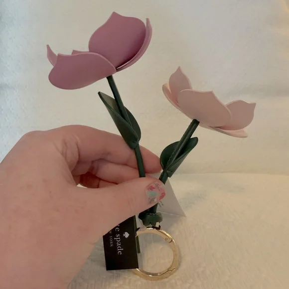 Kate Spade Flower Keyfob - Picture 3 of 12